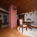 Ostanak kod kuće Stevin Ranc *