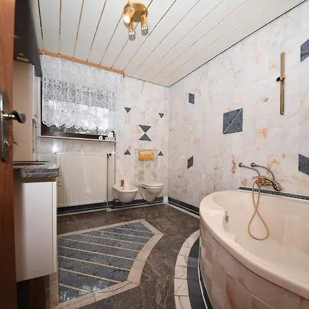 Rum i privatbostad Stevin Ranc *